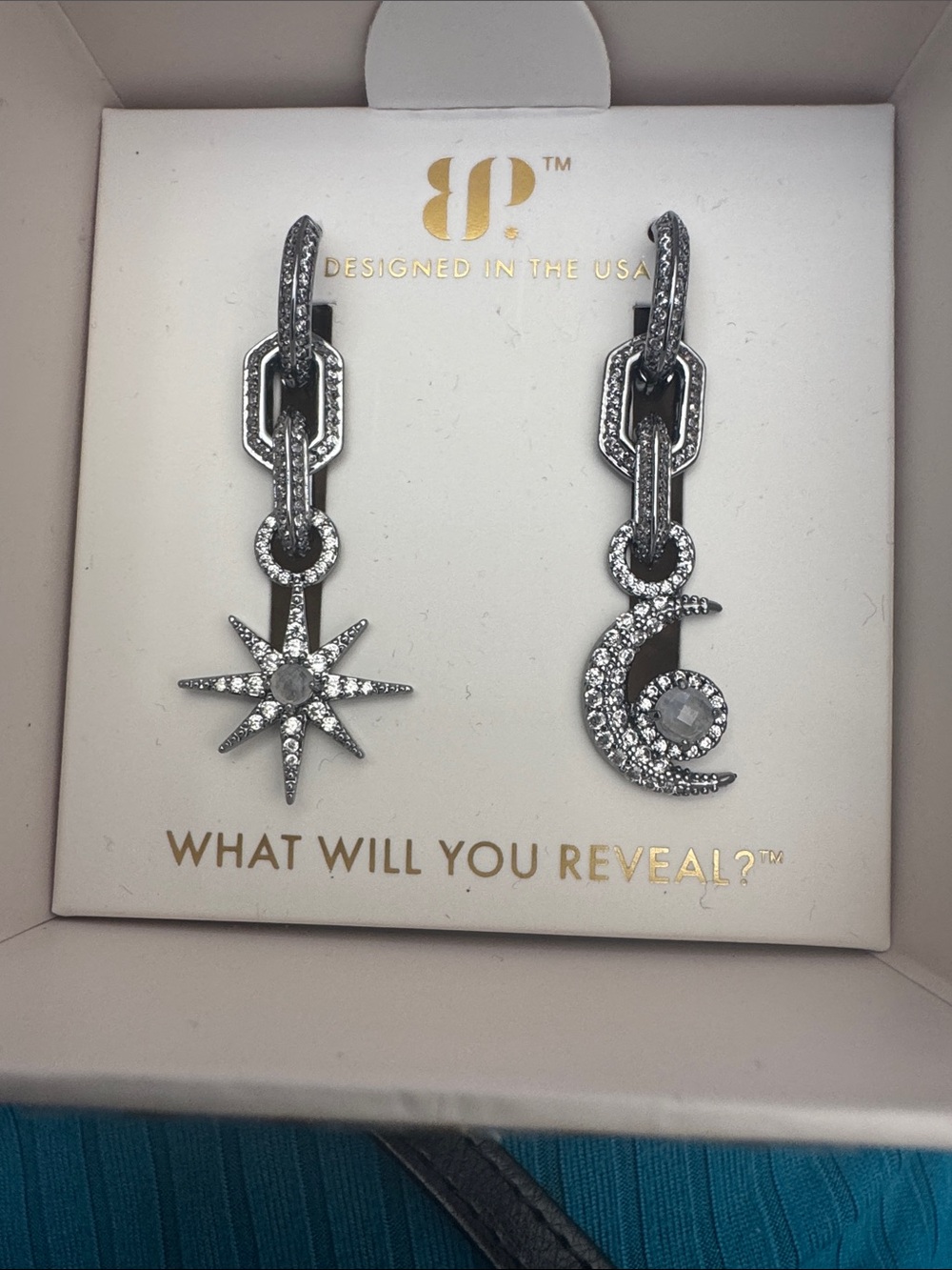 bp Silver Star and Crescent Moon Drop Earrings